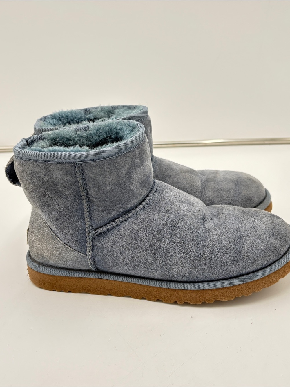 Ugg Australia Classic Mini II Blue Suede Boot Sheepskin Winter Women’s Size 8